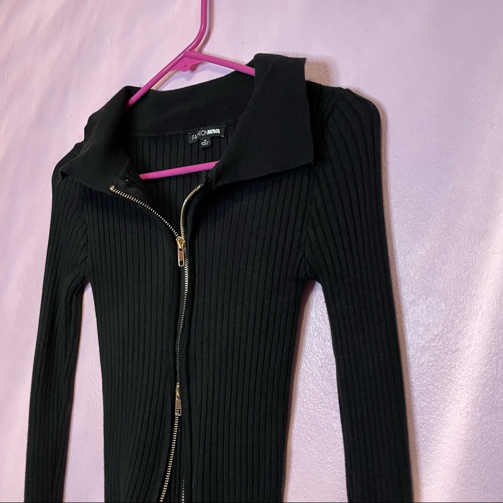 Fashion Nova 2 way zip black ribbed sweater - Picture 3 of 4